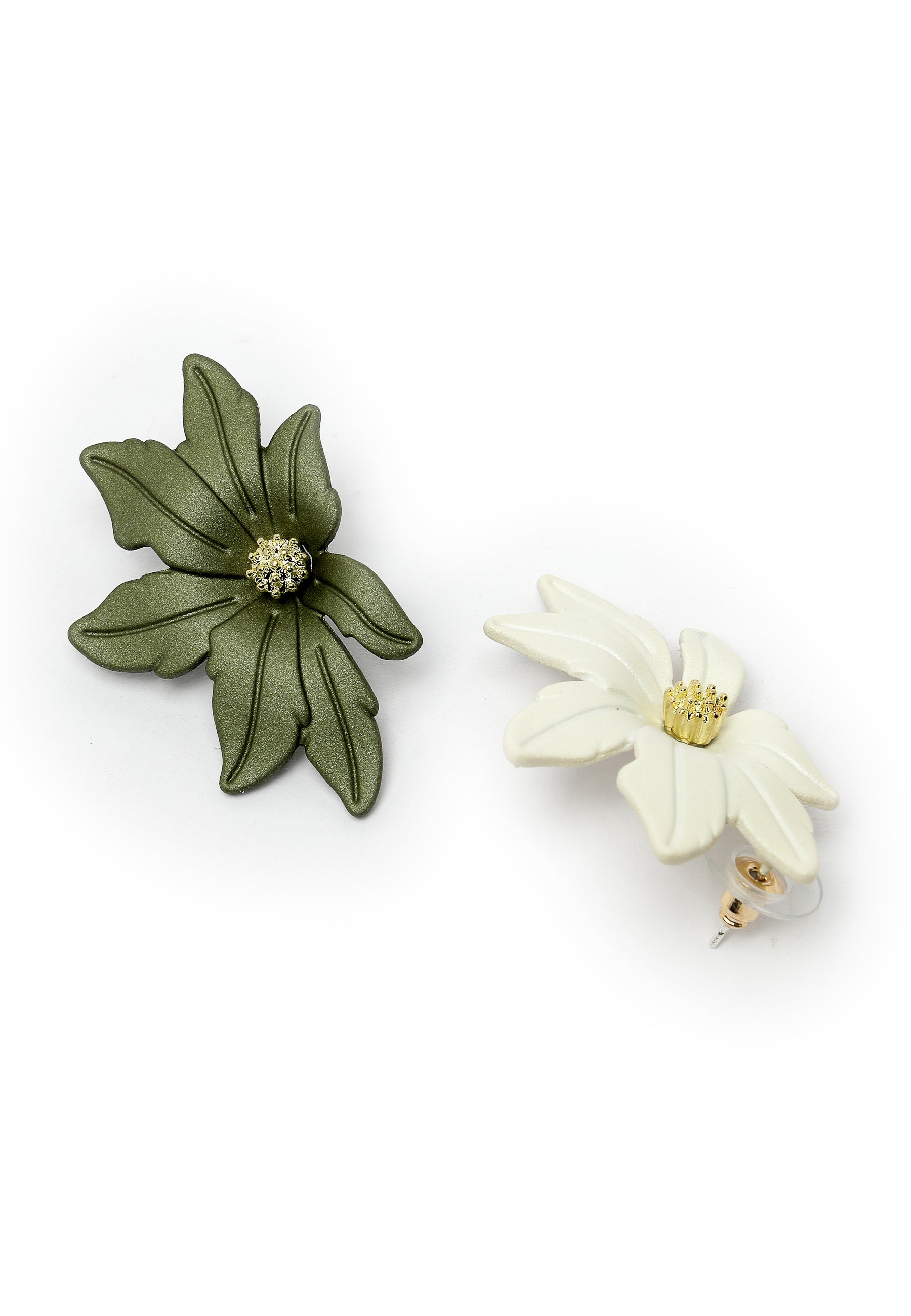 Offbeat Love Floral Stud Earrings