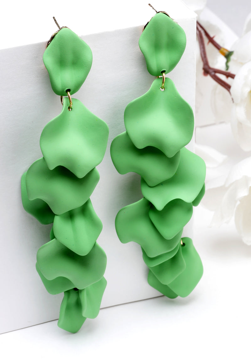 Grønne rosenbladsformede danglers øreringe