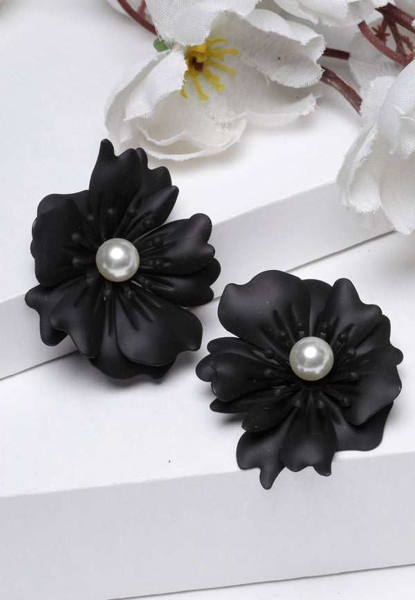 Bloeiende Daisy zwarte Studs oorbellen