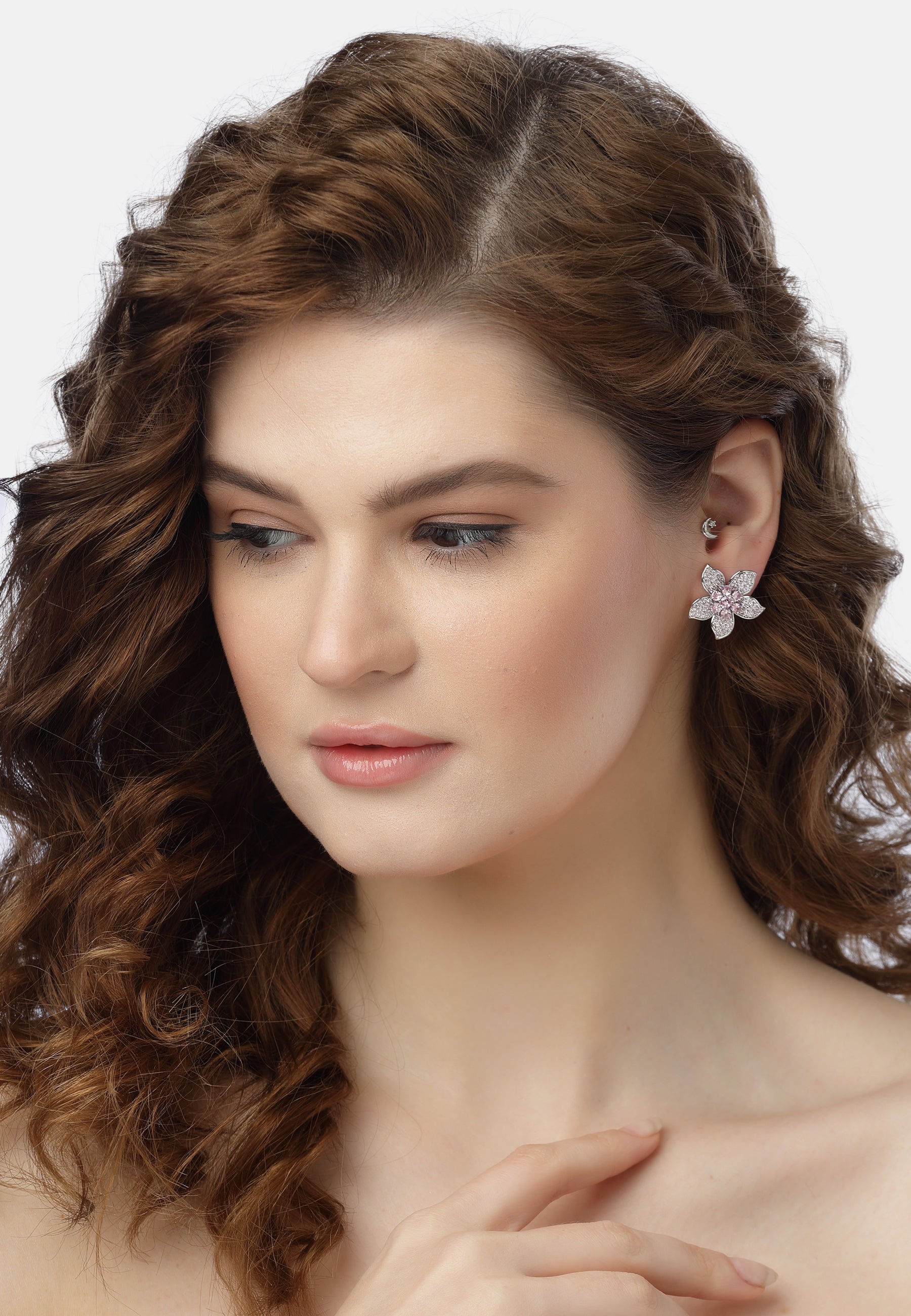 Dazzling Daisy Stud Earrings